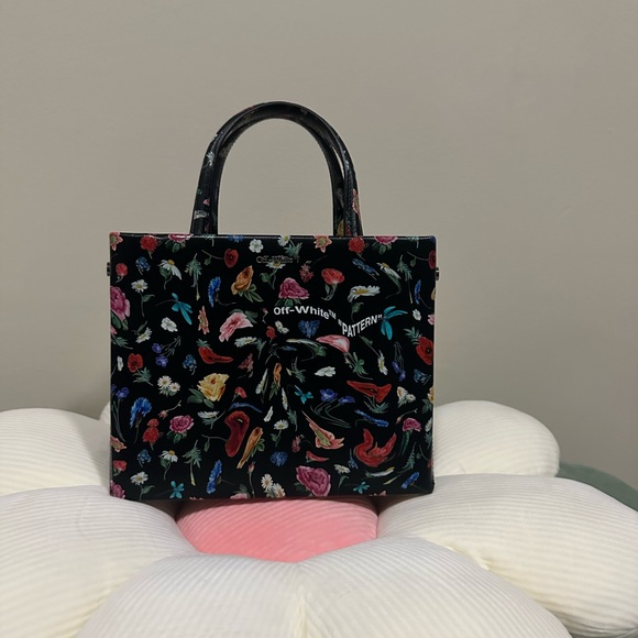 Off-White Handbag - Picture 2 of 9